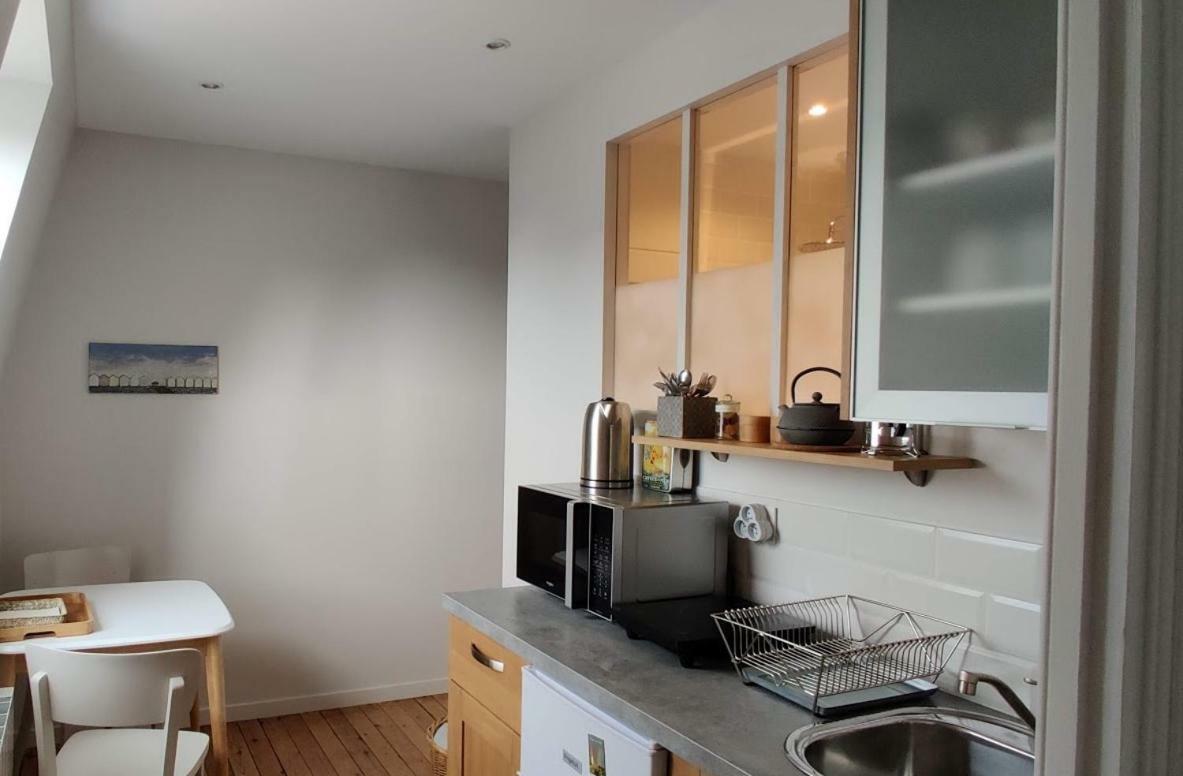 Studio "Gris Galet" Au 2Eme Etage, A 200M De La Plage كايو سور مير المظهر الخارجي الصورة